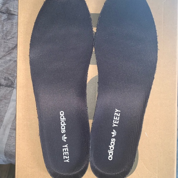 Yeezy 350 V2 Black Non Reflective X2 Size 10 - Picture 16 of 16